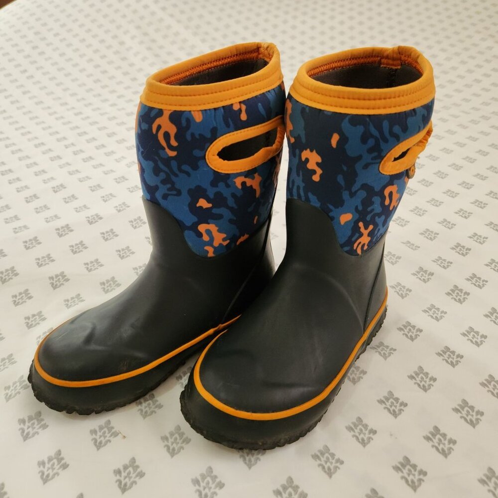 Bogs Kids Size 13 K Grasp Neo Camo Waterproof Rain Boots W/ Handles